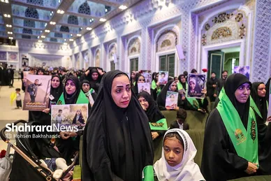 گزارش تصویری | بزرگداشت شهدای مدرسه شجره طیبه میناب در حرم مطهر رضوی