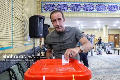 عکس‌هایی از مرحله دوم انتخابات چهاردهمین دوره ریاست‌جمهوری در مشهد (۶)