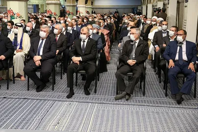 عکس | دیدار جمعی از مسئولان نظام و سفیران کشورهای اسلامی با مقام معظم رهبری