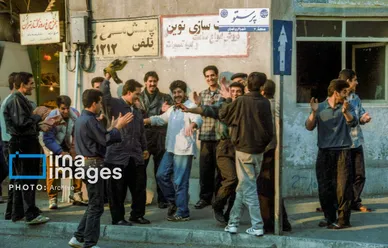 ۸ آذر ۱۳۷۶ روزی که ایران خندید
