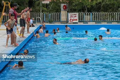 عکس‌هایی از استخر روباز پارک ملت
