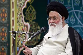 کسانی که مردم را به عدم شرکت در انتخابات دعوت می&zwnj;کنند، کافرند
