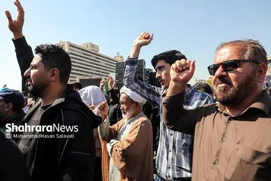 راهپیمایی مردم مشهد در محکومیت اغتشاشات اخیر و تشییع شهدای مدافع امنیت