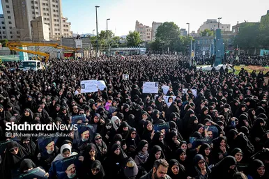 اجتماع مردم مشهد برای شهادت خادم الرضا (ع) سید ابراهیم رئیسی