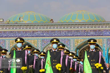 صبحگاه مشترک نیرو‌های مسلح در مسجد جمکران