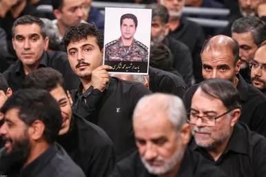 گزارش تصویری | سخنرانی رهبر معظم انقلاب در مراسم عزاداری شهادت امام رضا(ع)