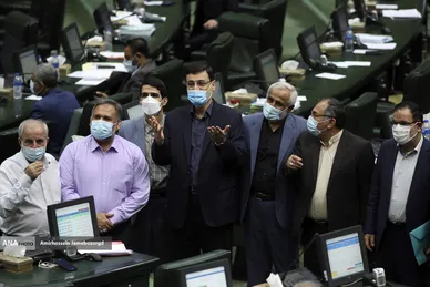 خداحافظی قاضی زاده هاشمی نماینده مشهد با مجلس