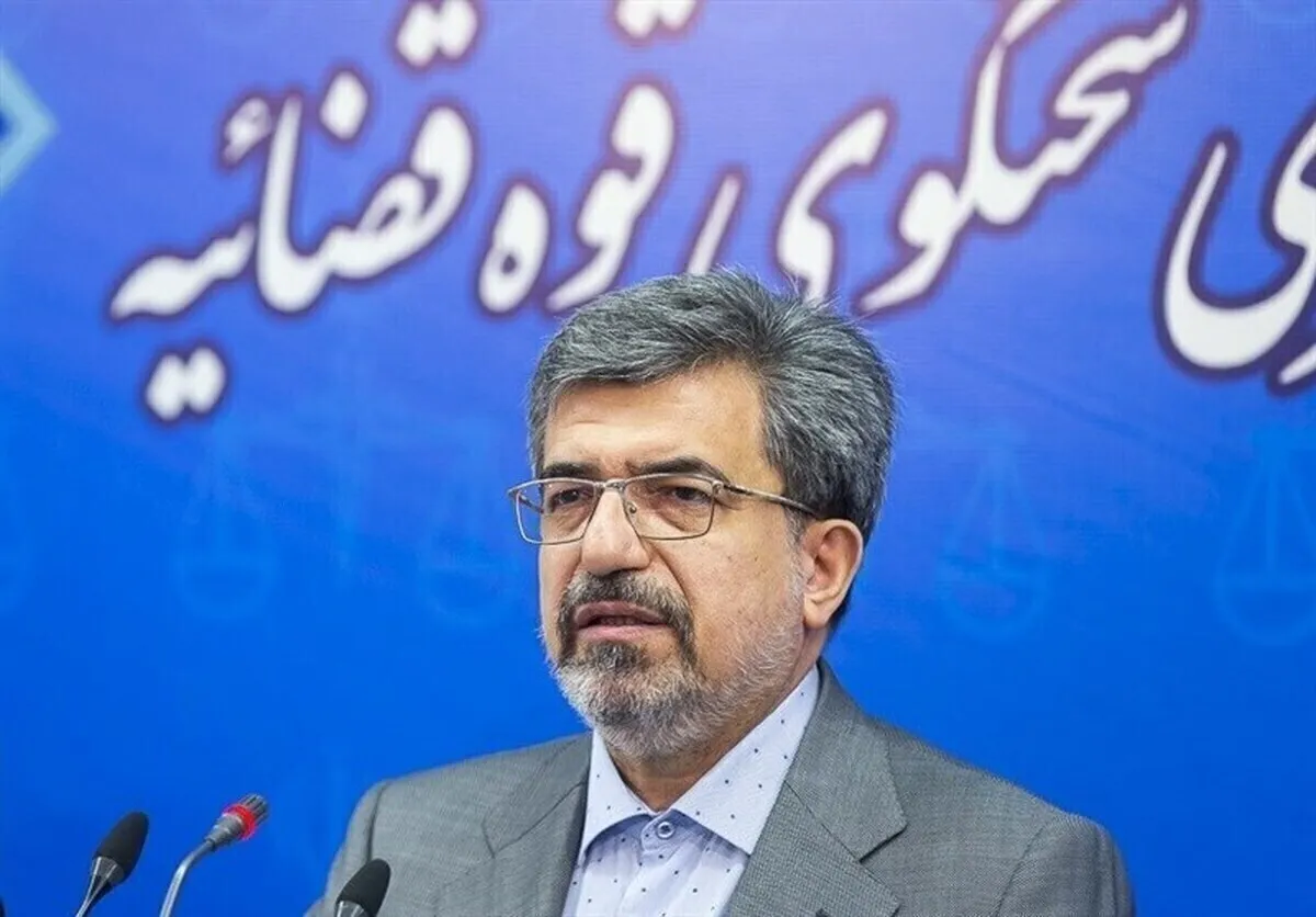 سخنگوی قوه قضائیه: اتهام مهدی یراحی تشویش اذهان و ساخت و انتشار فیلم برخلاف عفت عمومی است | جزئیات بازداشت‌های مربوط به کلیپ «دافی»