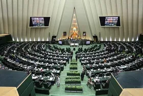 مجلس از اعلام وصول ۹۳ لایحه دولت خبرداد | امیرآبادی: آقای رئیس جمهور این&zwnj;قدر کم&zwnj;لطفی نکنند