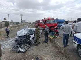 نجات راننده پژو از میان آتش توسط آتش&zwnj;نشانان مشهد (۳۱ مرداد ۱۴۰۵)
