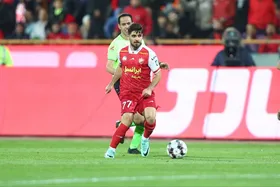 عمری همچنان بلاتکلیف در پرسپولیس