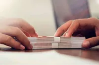 منتظر وام ۳۰۰ میلیون تومانی بدون کارمزد باشید