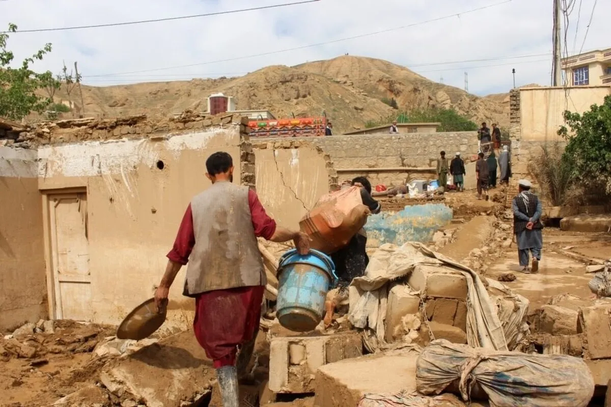 سیل‌های ناگهانی در ۱۰ هفته گذشته در افغانستان جان ۳۰۰ تن را گرفت و ۳۸۰ زخمی برجای گذاشت