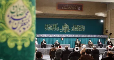 دیدار جمعی از مسئولان نظام و مهمانان شرکت کننده در کنفرانس وحدت اسلامی با رهبر معظم انقلاب