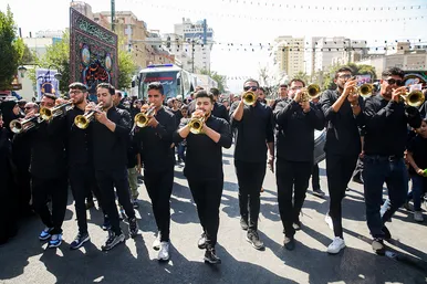 عزاداری شهادت امام رضا(ع) درخیابان های منتهی به حرم مطهر