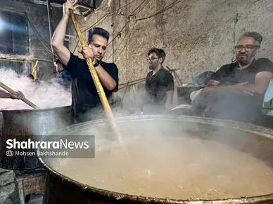 گزارش تصویری | توزیع شله نذری همزمان با شهادت امام حسن عسکری(ع) در مشهد