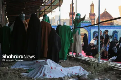 عکس‌هایی از نمایشگاه «عرفات تا فرات» در محله گلشهر مشهد