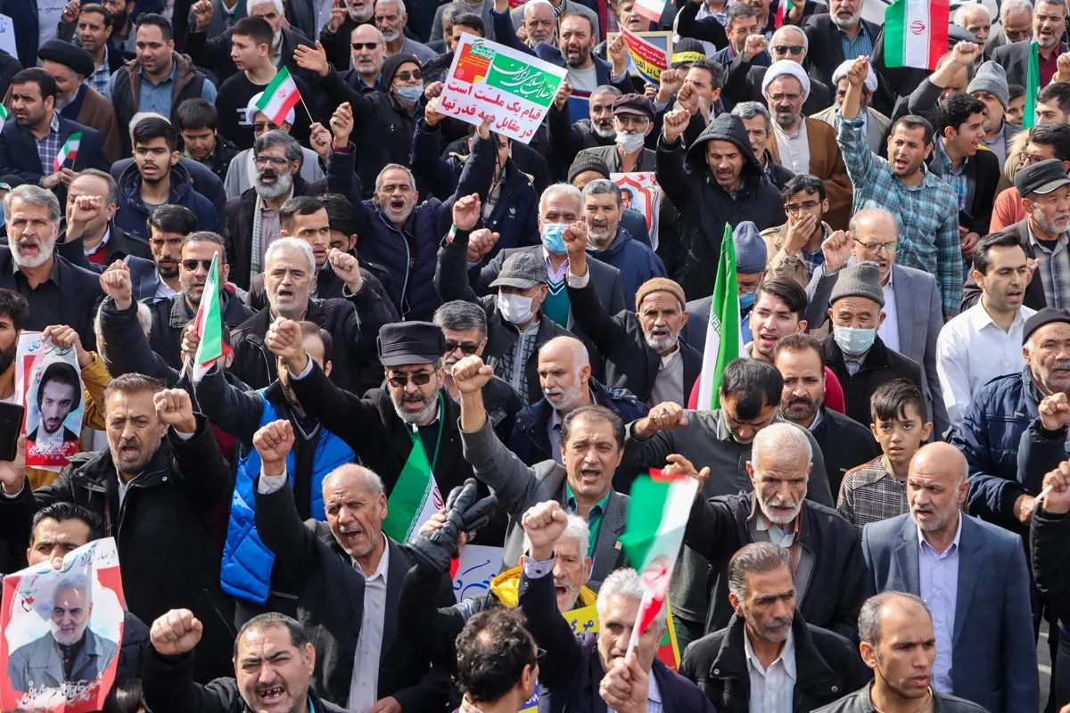 گزارشی از راهپیمایی ملی ۲۲ بهمن ۱۴۰۳ در سراسر کشور | پرچم اتحاد ملت ایران بالاست+ فیلم و عکس