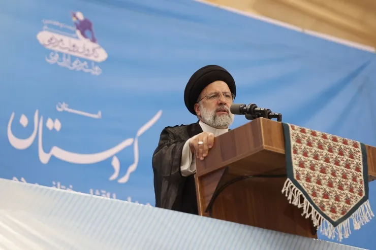 رئیس‌جمهور: در میدان مبارزه با فقر، فساد و تبعیض مصمم هستیم| تحریم‌ها تاثیری بر توانمندی‌های نظامی نداشته است