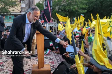 سفر تبلیغاتی علیرضا زاکانی به مشهد برای دور دوم انتخابات ۱۴۰۳