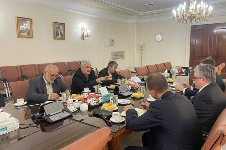 کاظمی قمی از عزم ایران و روسیه برای پایان دادن به بحران افغانستان خبرداد