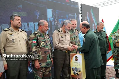 مراسم بهره برداری از طرح ۸۸۸ واحدی منازل سازمانی ارتش در مشهد