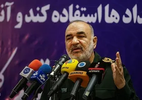 دیدار فرمانده کل سپاه با خانواده شهید آرمان علی&zwnj;وردی| سرلشکر سلامی: دشمنان در فتنه اخیر با تمام عده و عده به میدان آمدند