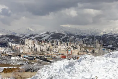 تیوپ‌سواری در دامنه کوه آبیدر