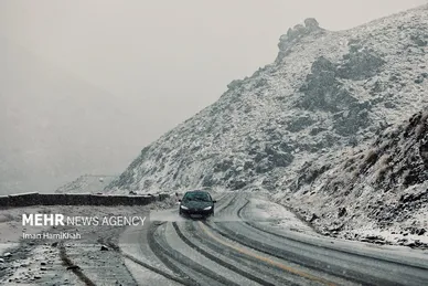 بارش اولین برف پاییزی در همدان (۲۹ آبان ۱۴۰۲)