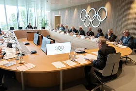 تمایل همکاری چین با IOC برای واکسیناسیون ورزشکاران