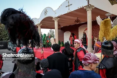 حرکت کاروان نمادین اسرای کربلا در مشهد
