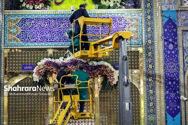 چراغانی و گل آرایی حرم مطهر رضوی در دهه کرامت