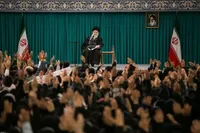 رهبر انقلاب: نگاه به واقعیت‌ها باید ذهن جوان دانشجو را به سمت گره‌گشایی نزدیکتر کند