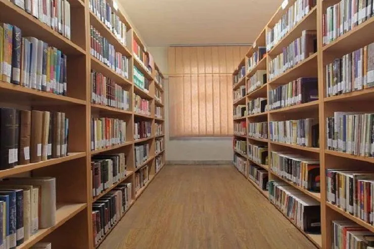 انتخاب «فروغ السادات میرصدرایی» در سی‌امین جشن هفته کتاب | کتابخانه نمونه کشور در حاشیه شهر مشهد