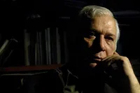 نگاهی به زندگی و آثار «خسرو سینایی» کارگردان مشهدی، به بهانه سالروز تولدش | خواستم به زندگی‌ام رنگ بدهم