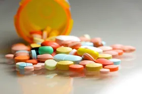 قیمت&zwnj;&zwnj;گذاری دارو از عهده مجلس شورای اسلامی خارج است