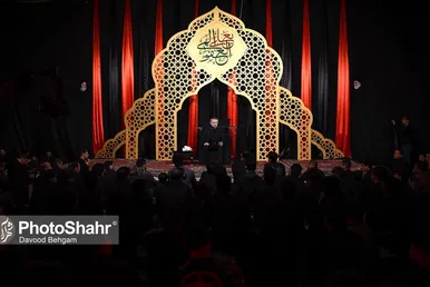 مراسم احیای شب بیست و یکم ماه رمضان در مشهد