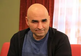 علی مشهدی مجری &laquo;ورزش از نگاه دو&raquo; شد!