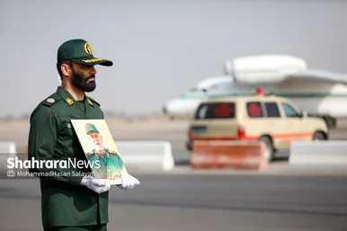 گزارش تصویری | تشییع پیکر سردار شهید نیلفروشان در مشهد