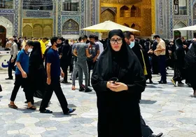 پیغام صوتی زهره فکور صبور برای فلور نظری از حرم امام رضا (ع)