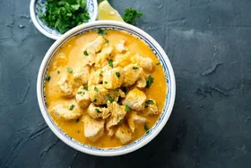 آشپزی | فوت و فن قورمه مرغ بمبئی را به عنوان یک خورش هندی را بیاموزیم + دستورپخت