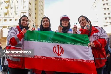 گزارش تصویری | نسل «z» پای کار انقلاب اسلامی
