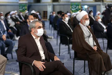 دیدار جمعی از مسئولان نظام و مهمانان شرکت کننده در کنفرانس وحدت اسلامی با رهبر معظم انقلاب
