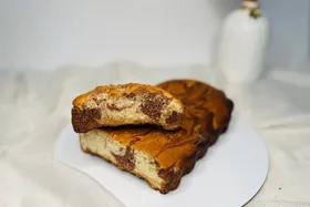 دستور پخت کیک مرمرین در خانه + فیلم