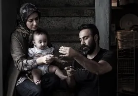 پریناز ایزدیار و محسن تنابنده با &laquo;سه کام حبس&raquo; در سینما آنلاین + زمان اکران