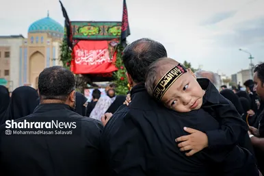 تشییع پیکر مطهر ۵ شهید مدافع حرم در مشهد
