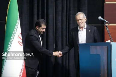 گزارش تصویری | همایش «نهضت توسعه عدالت آموزشی با رویکرد محرومیت‌زدایی از فضاها و تجهیزات آموزشی و کیفیت‌بخشی با مشارکت مردم» با حضور رئیس‌جمهور