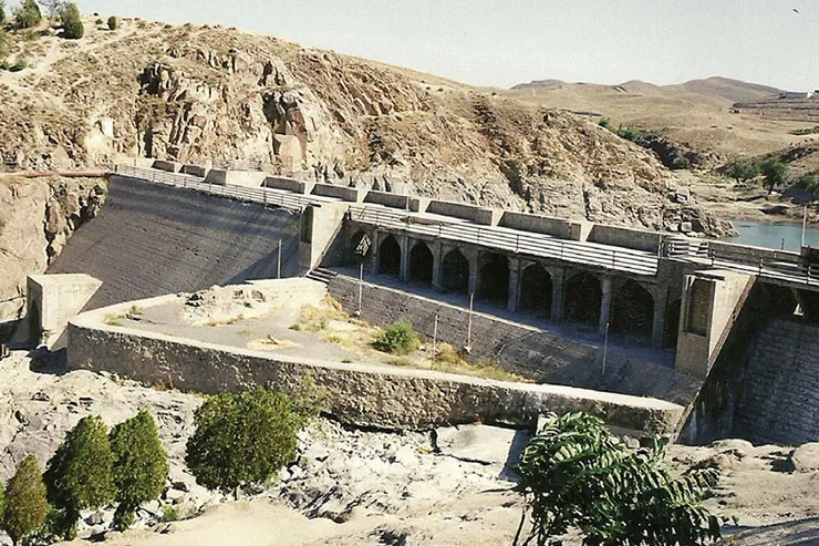 مدیر سایت دانشنامه مشهد دغدغه معرفی شهرش را دارد | بالازدن آستین همت برای حفظ هویت