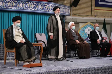 مراسم تنفیذ حکم سیزدهمین دوره ریاست جمهوری اسلامی ایران‌