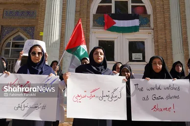 گزارش تصویری | تجمع جامعه پزشکی مشهد در بیمارستان امام رضا (ع) در اعتراض به نسل کشی رژیم صهیونیستی در غزه